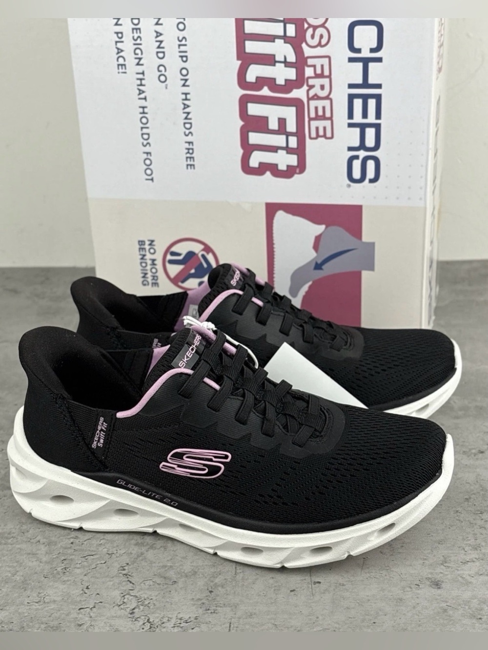 Skechers Women's Slip On Hands Free Swift Fit Shoes Sz 8.5 BLACK Comfort Slip In